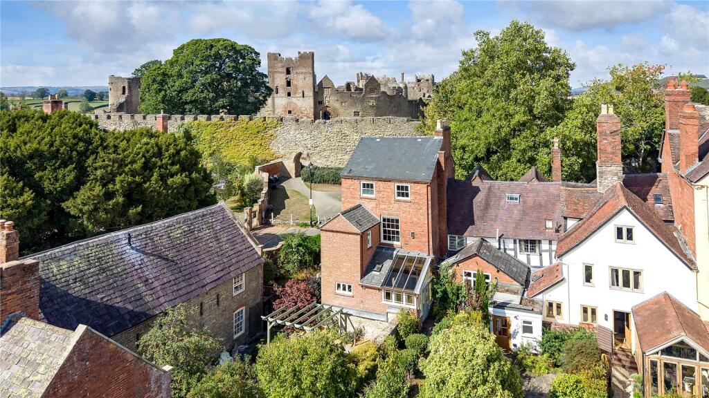House in Ludlow, Shropshire - View 2