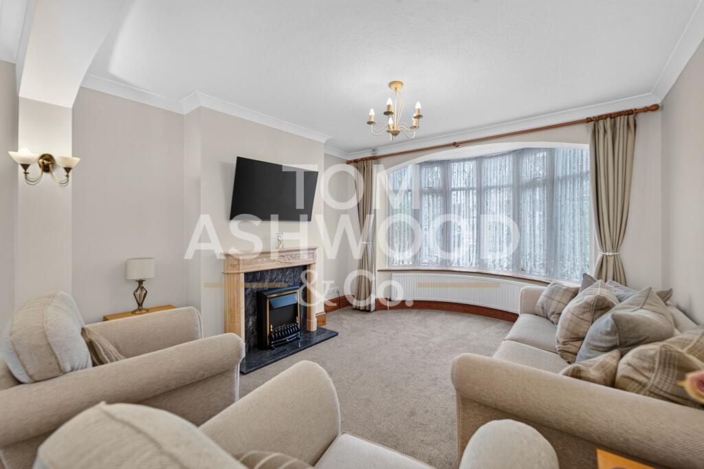 Malvern Drive, Ilford, IG3 photo 4