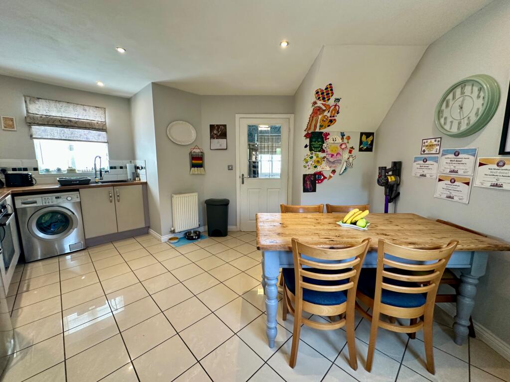House in Walsall, Heath End - View 5