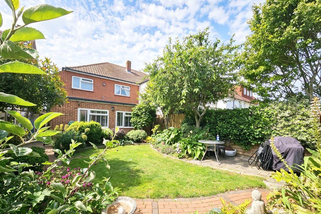 Seymour Road, Lee-On-The-Solent, PO13 - View 3