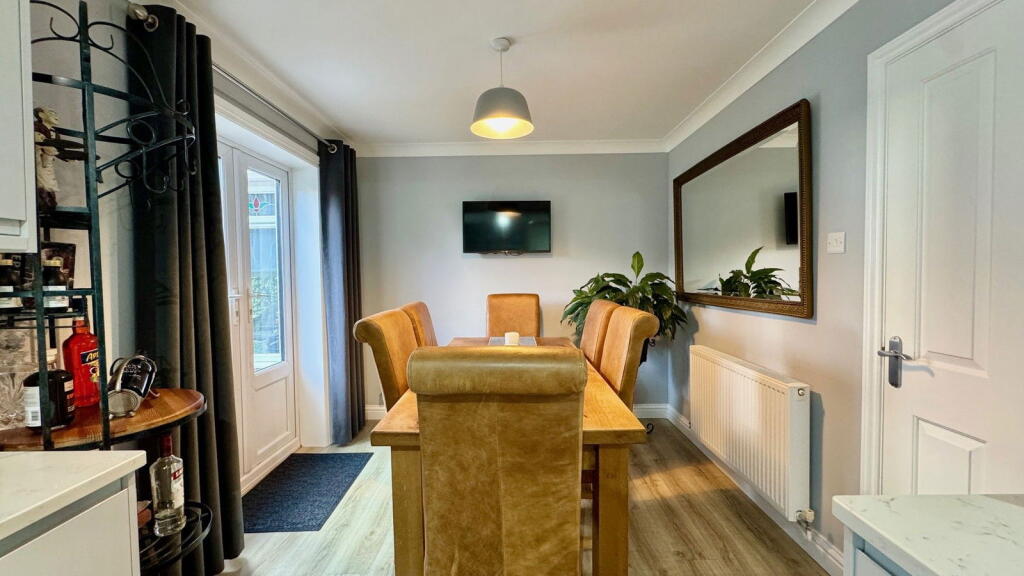 Charlock Close, Thatcham, RG18 4DD photo 5