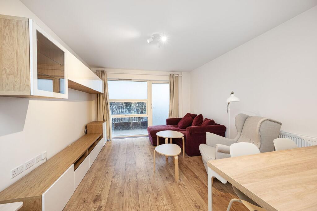 Apartment in London - View 3
