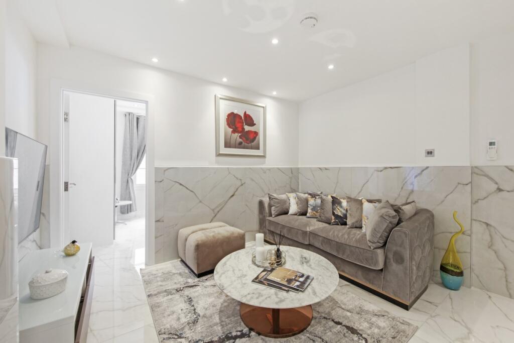 Apartment in London - View 2
