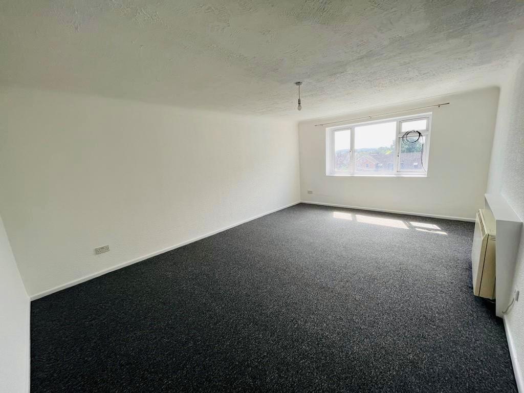 Curzon Road, Poole photo 4