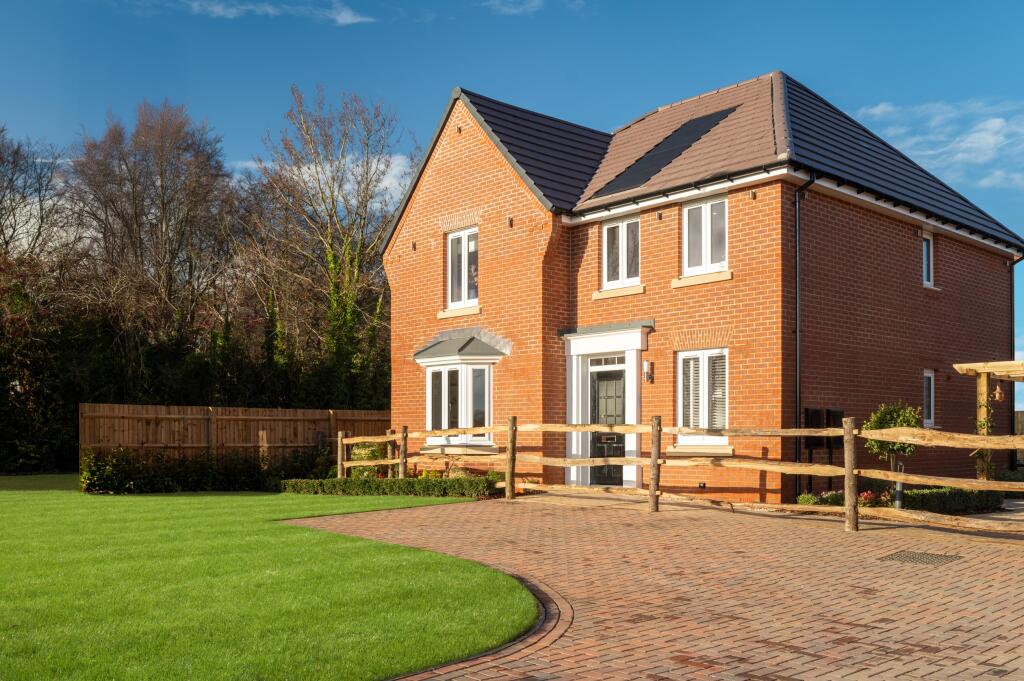 Main image of property: Trenchard Circle
Upper Heyford,
OX25 5LS