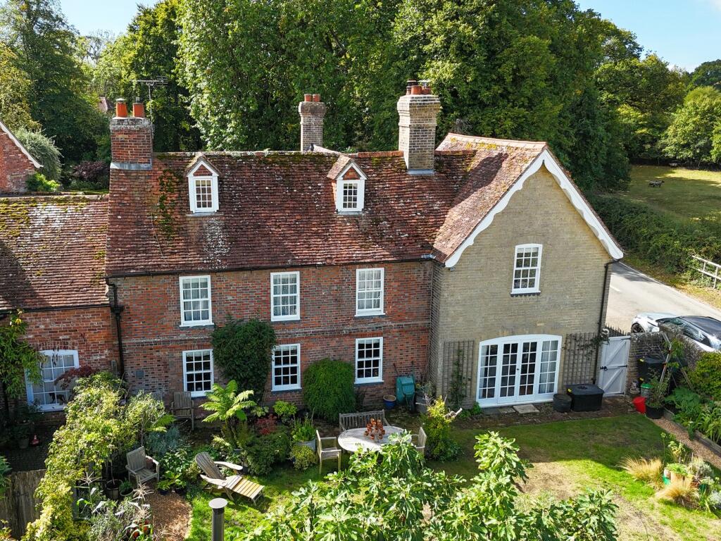 Main image of property: High Street, Beaulieu, Brockenhurst, SO42