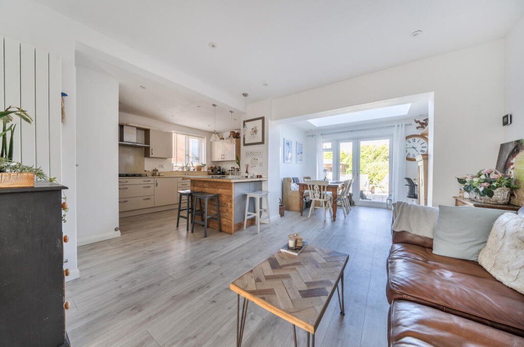 House in Brighton - View 5