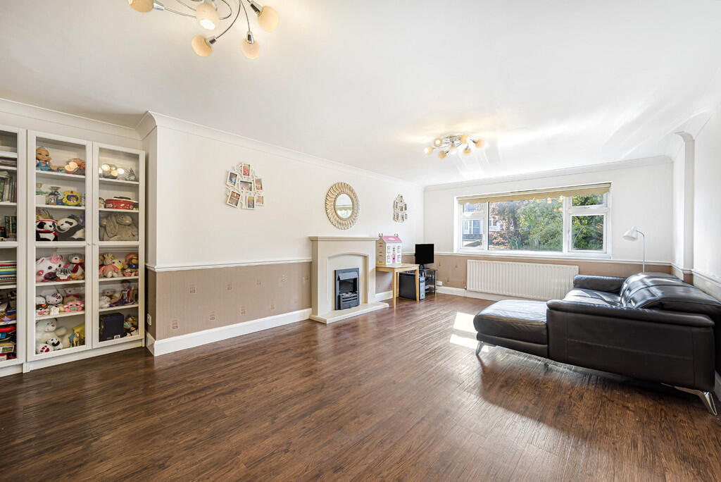Mountview Road, Orpington - View 2