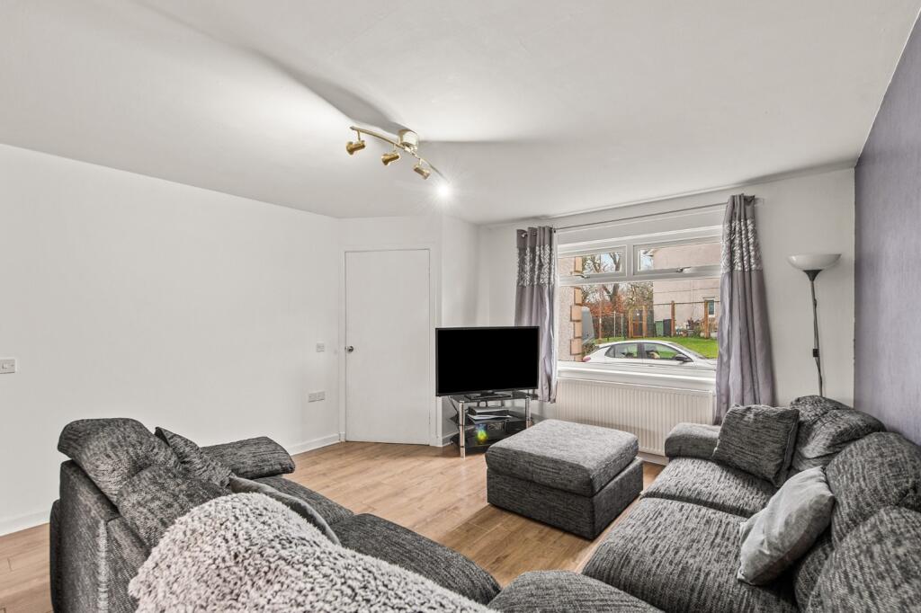5 Johnston Court, Uphall photo 4