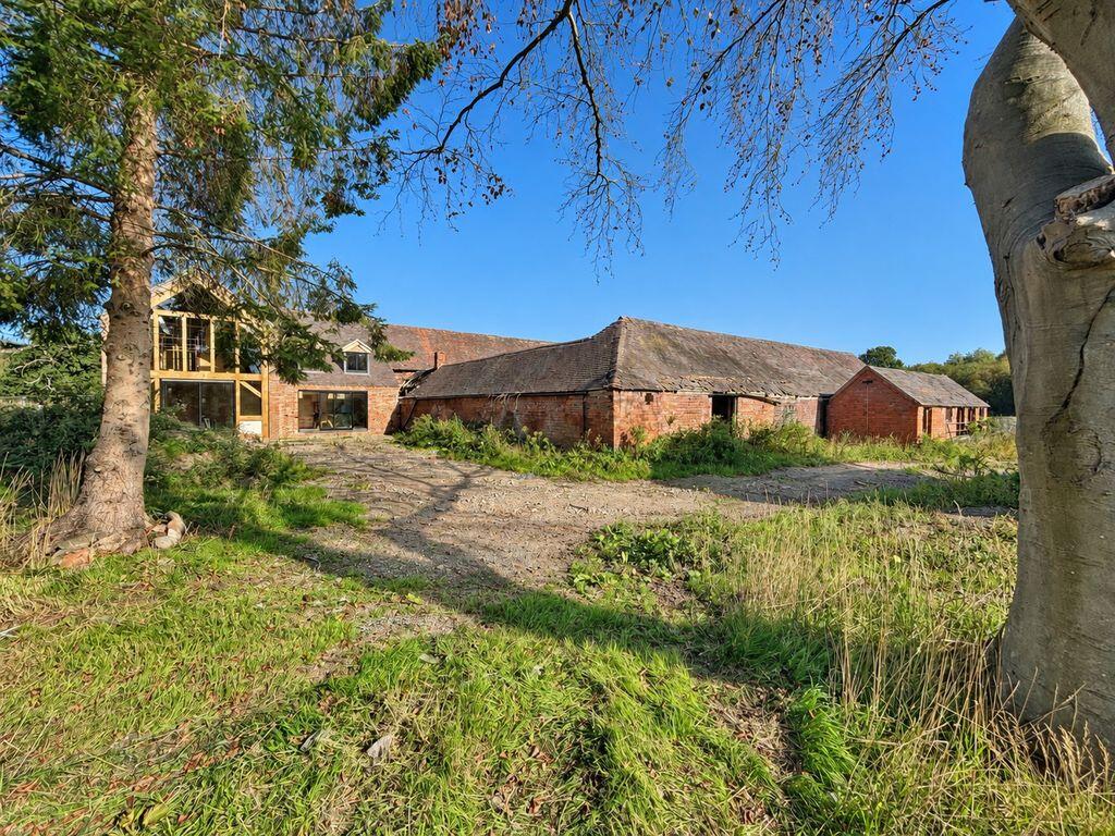 Main image of property: New House Farm, Middleton Hall, Middleton, B78 2AE