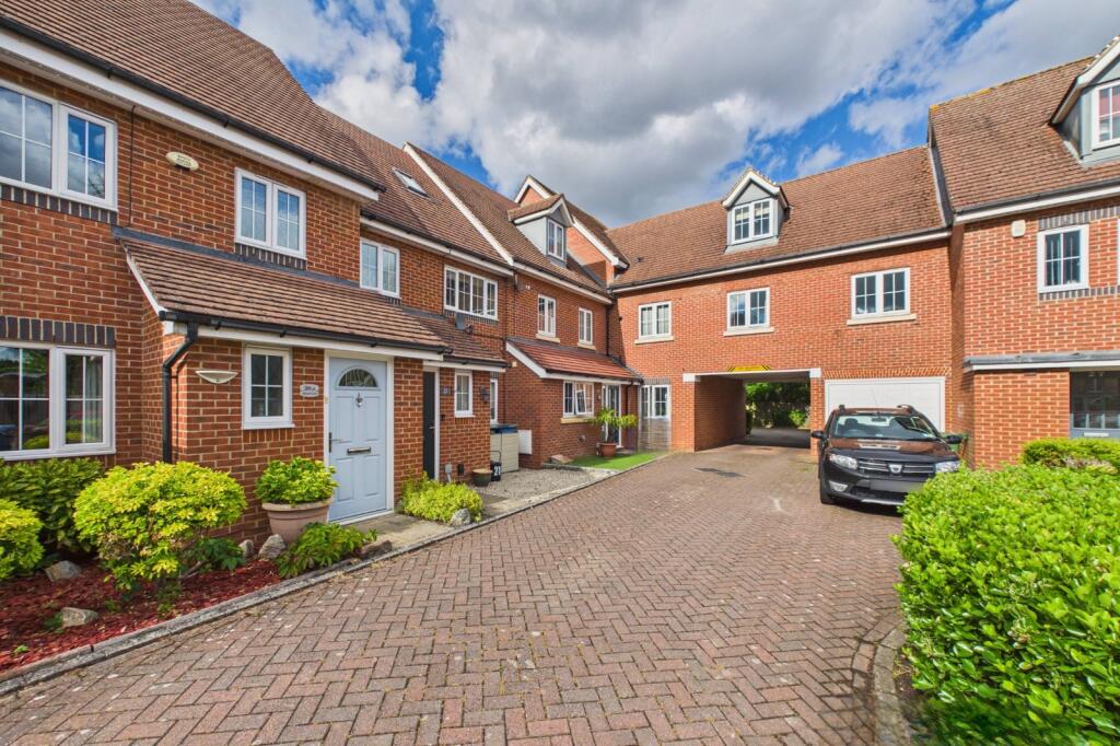 Main image of property: Alford Close, Sandhurst, Berkshire, GU47