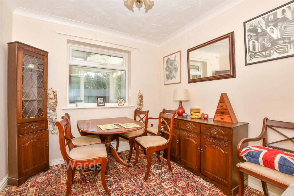 House in Tonbridge - View 4