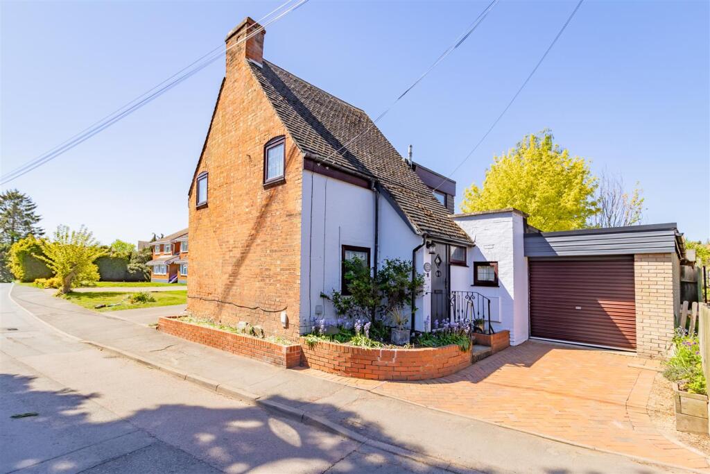Main image of property: Post Office Lane, Stockton, Southam