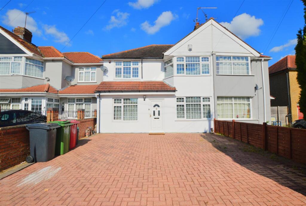 Main image of property: Littleport Spur, Slough