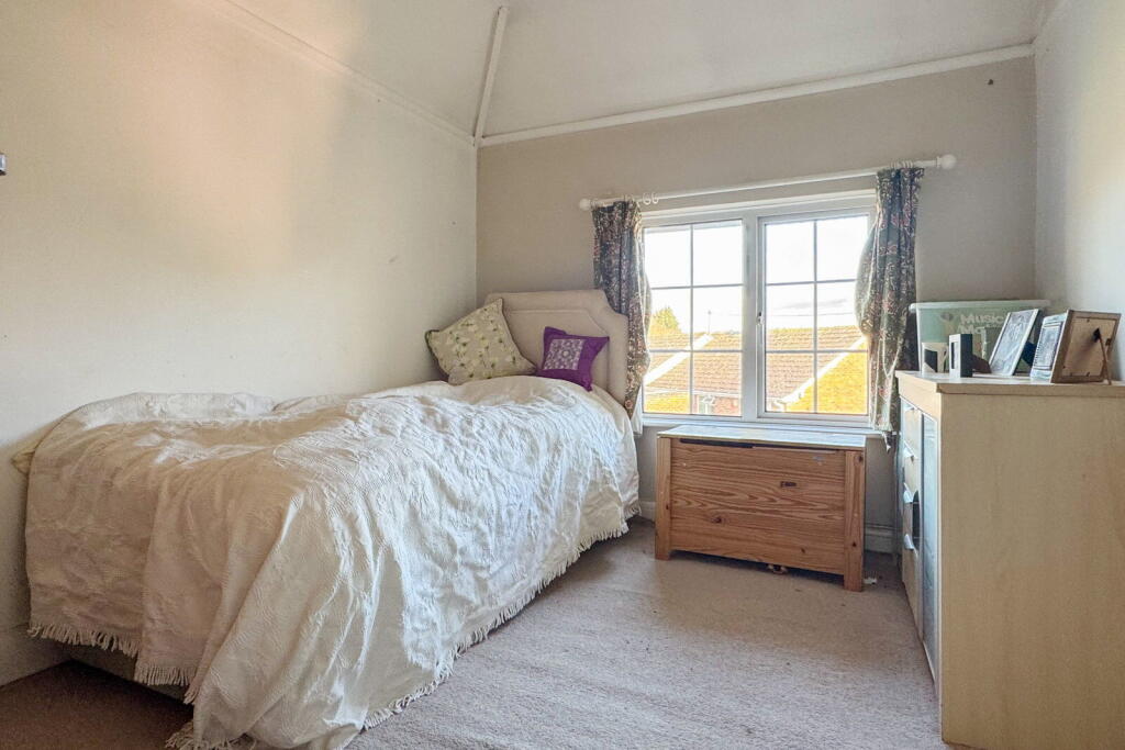 House in Southampton - View 5