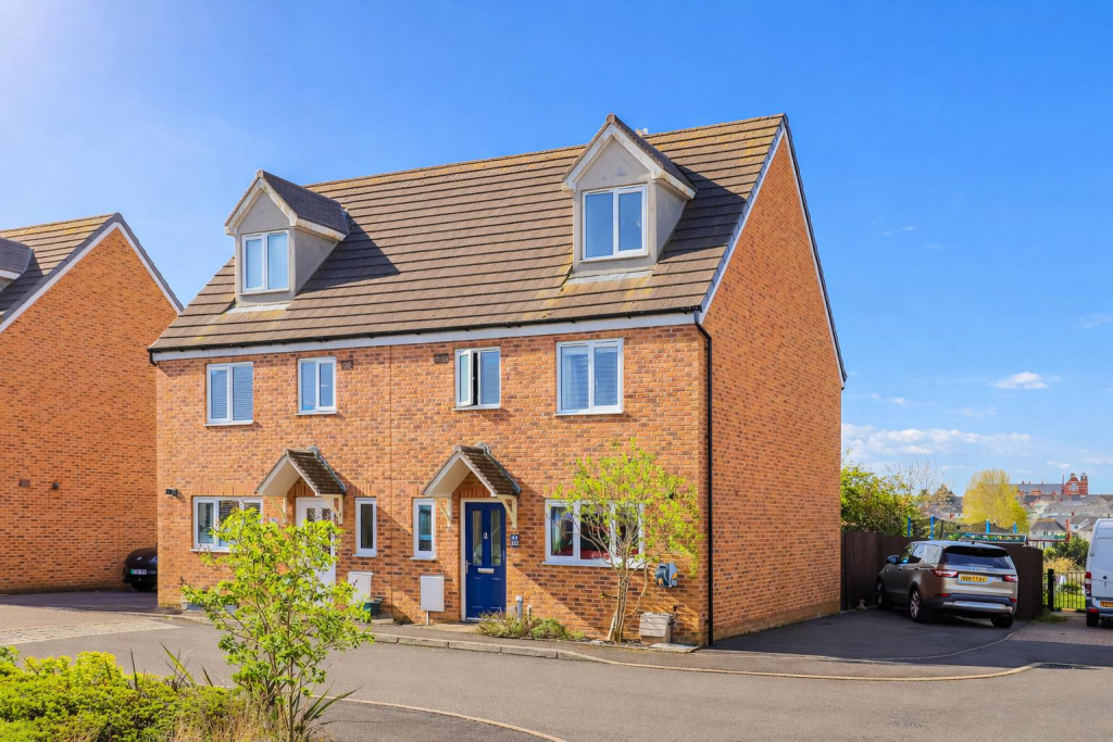 Main image of property: Clos Maes Dyfan, Barry