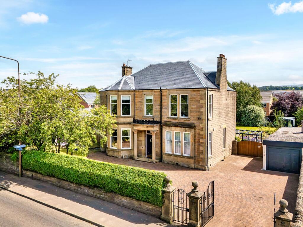 House in East Calder, Calderwood