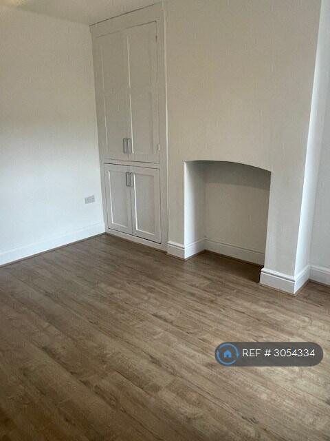 House in Northampton - More