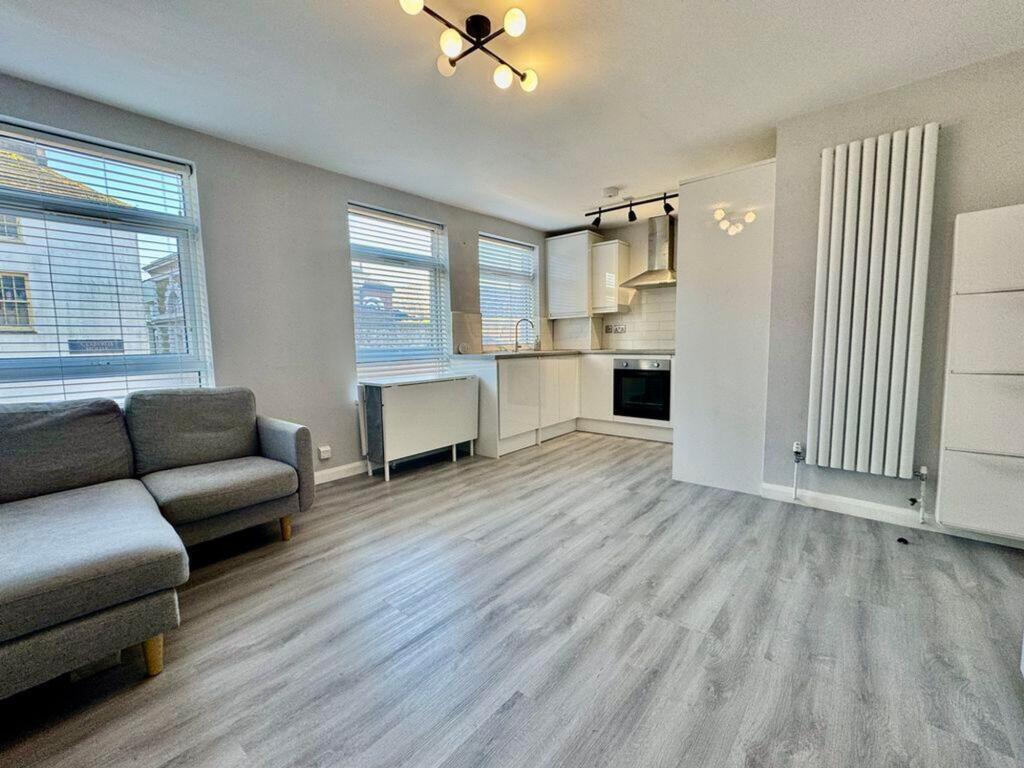 Main image of property: Castle Way, St. Francis House, SO14