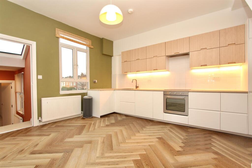 Main image of property: Bethune Road, N16