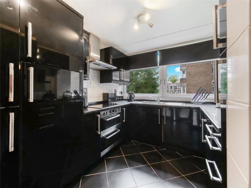 Apartment in Glasgow - More
