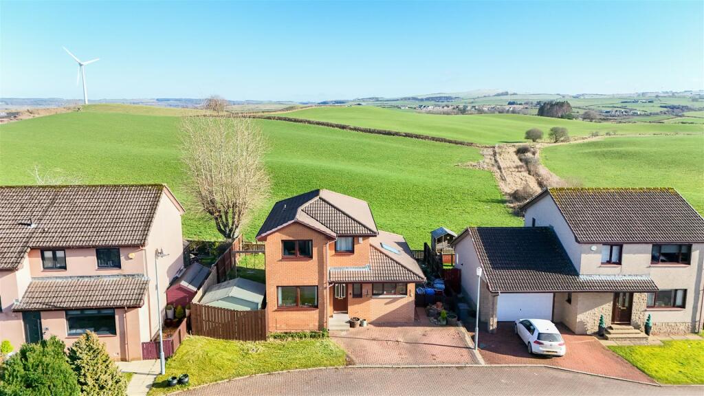 Main image of property: The Whinny, Blackwood, Lanark