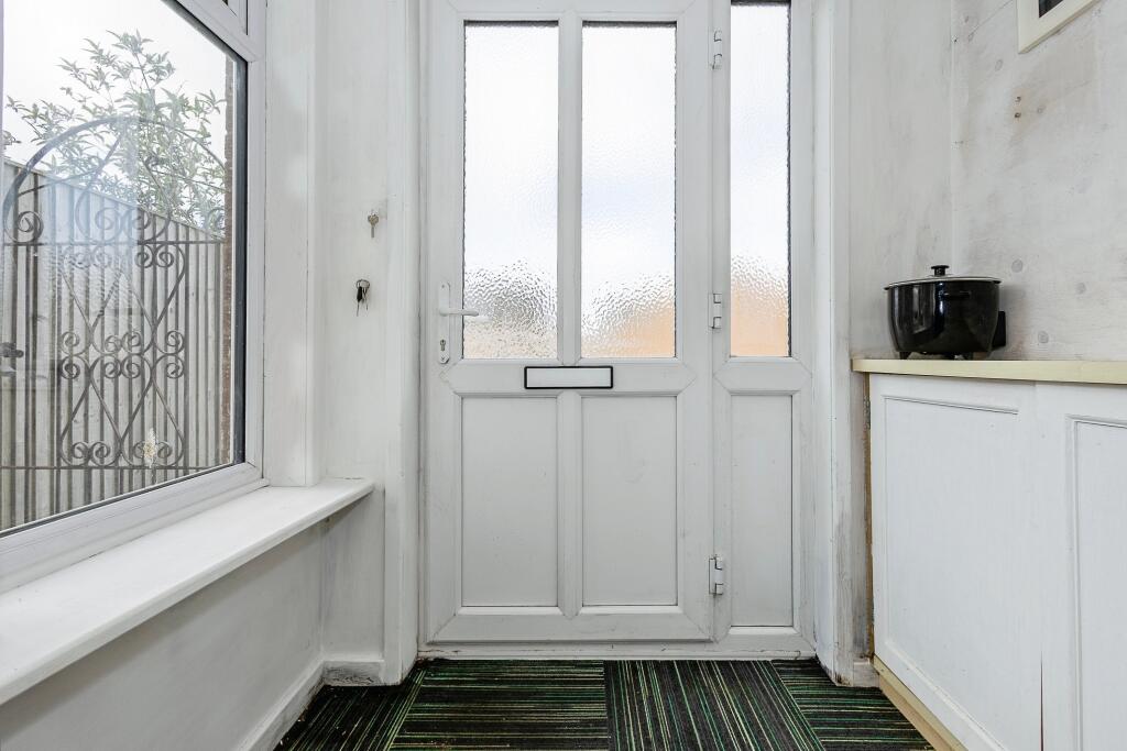 Apartment in Gosport, Lee-on-the-Solent - View 3