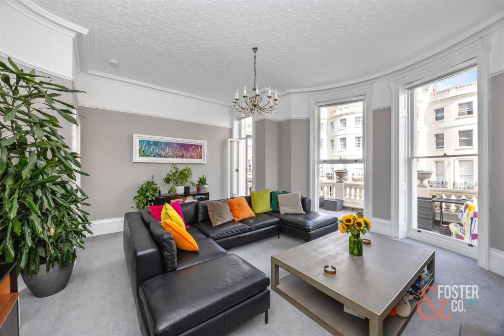 Apartment in Brighton - View 4