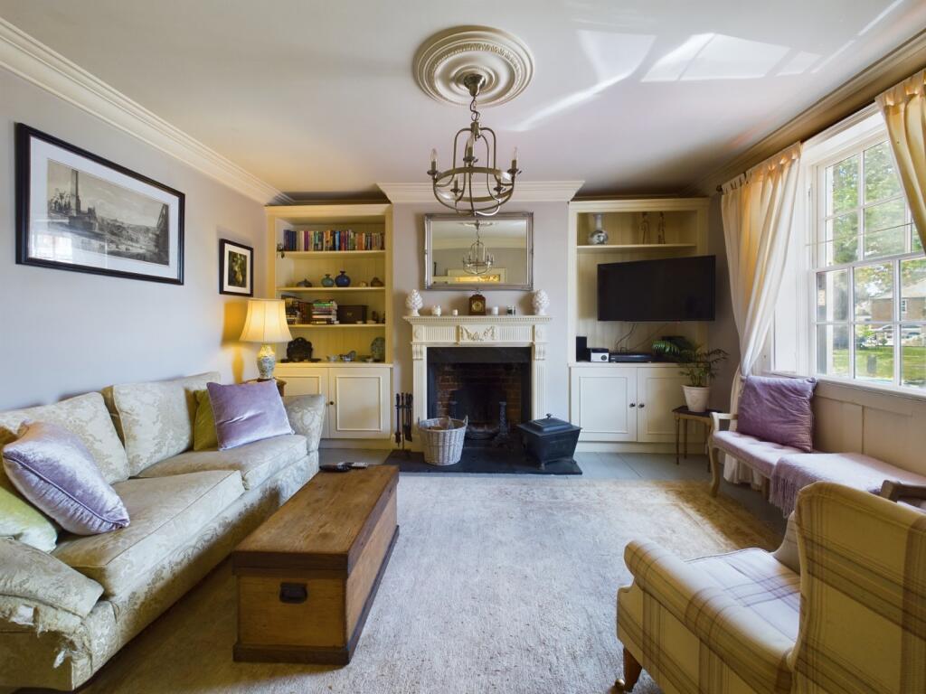 High Street, Stanwell, Surrey, TW19 – pohled 3