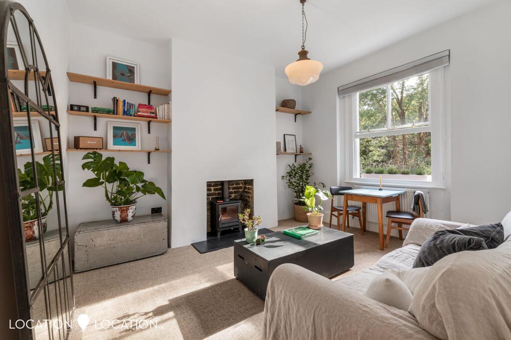 Main image of property: Stamford Hill, Stoke Newington, N16