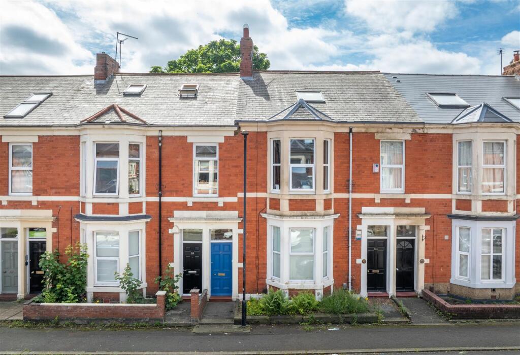 4-bed flat on Fairfield Road, Jesmond, NE2, £295,000