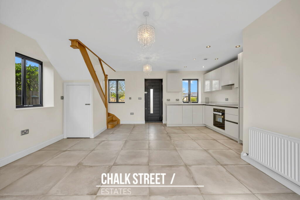 Main image of property: Kemps Farm, Dennises Lane, South Ockendon, RM15