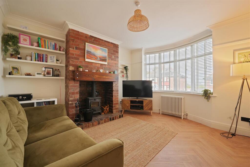 House in Sheffield, Meersbrook - View 2