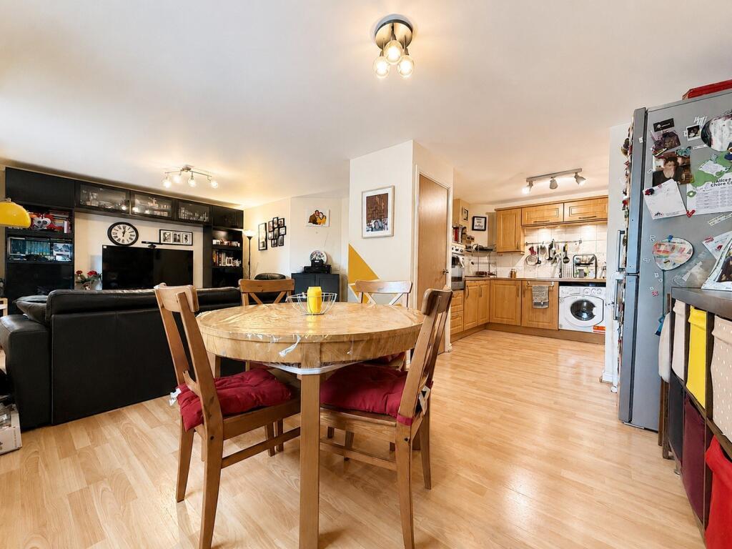 Rimini House, Cardiff Bay. CF10 4DH photo 4