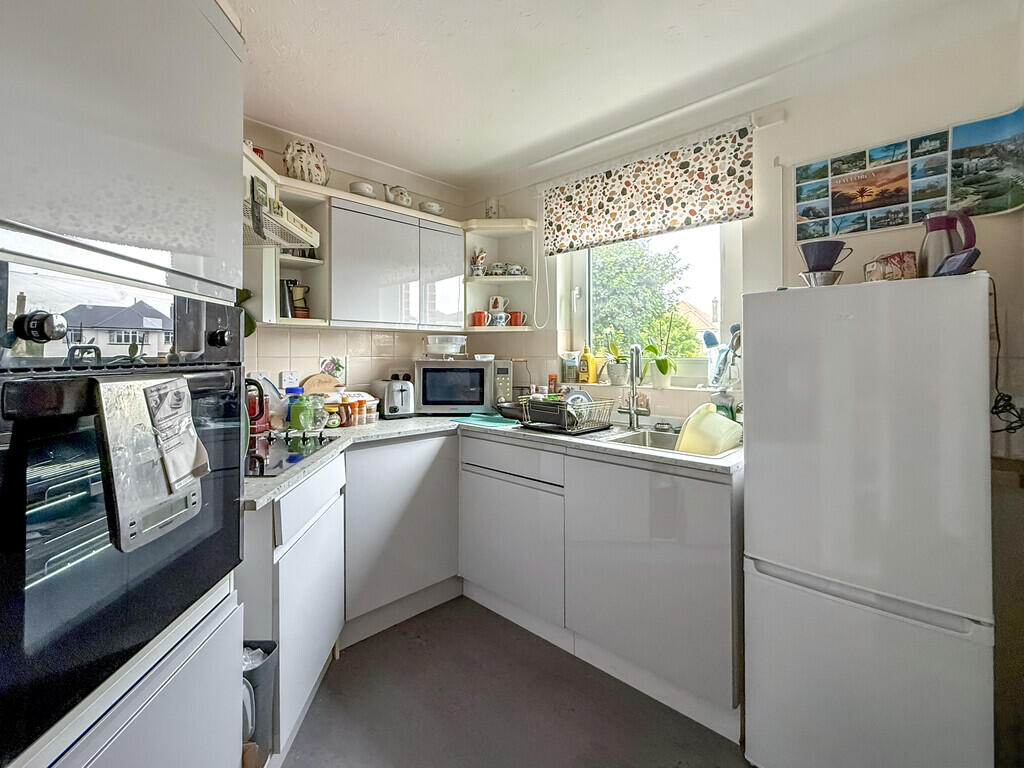 Apartment in Bournemouth, Southbourne - View 3
