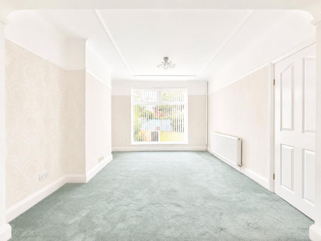 Belmont Drive, Pensby, Wirral, CH61 photo 4