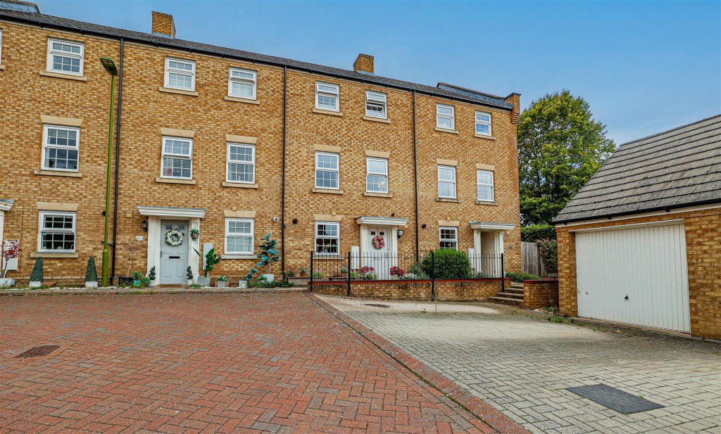 Main image of property: Harrier Close, Hemel Hempstead, HP3