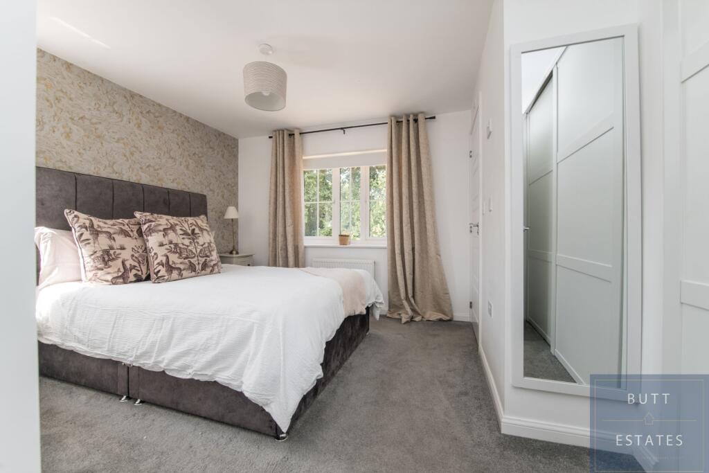 House in Exeter, Broadclyst - More