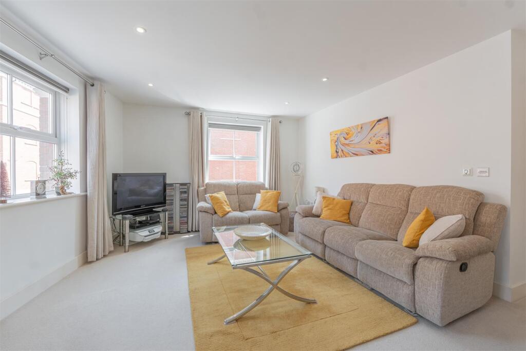 Harry Davies Court, Armstrong drive - View 6