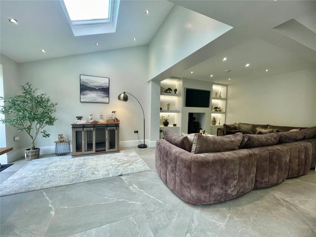House in Preston - View 2