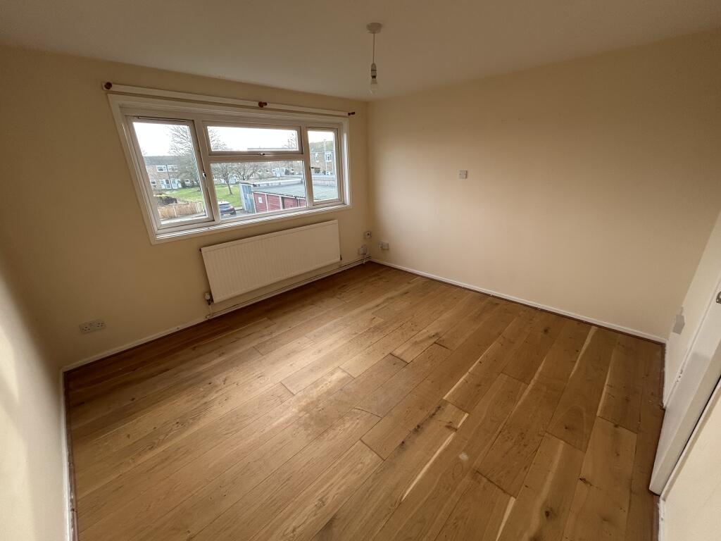 43 Regent Close, Eaton Socon, St. Neots PE19 8DT photo 4