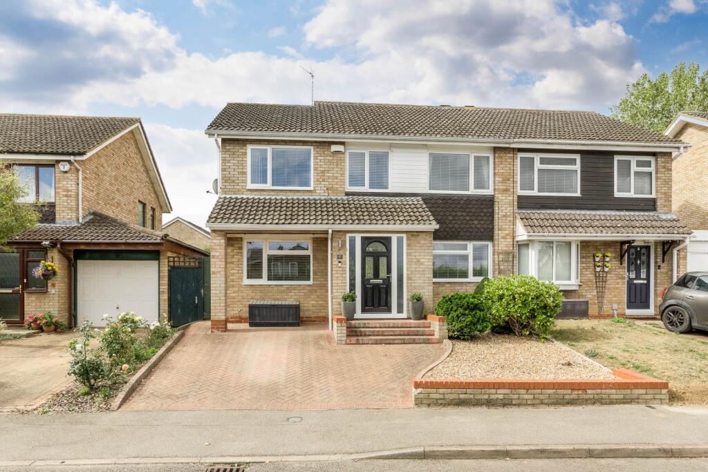 4-bed semi-detached on Longfellow Drive, Newport Pagnell, £450,000