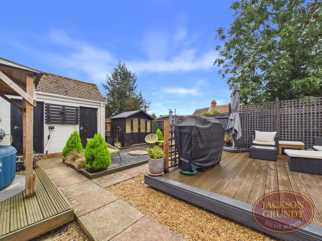 House in Gayton, West Northamptonshire - View 4