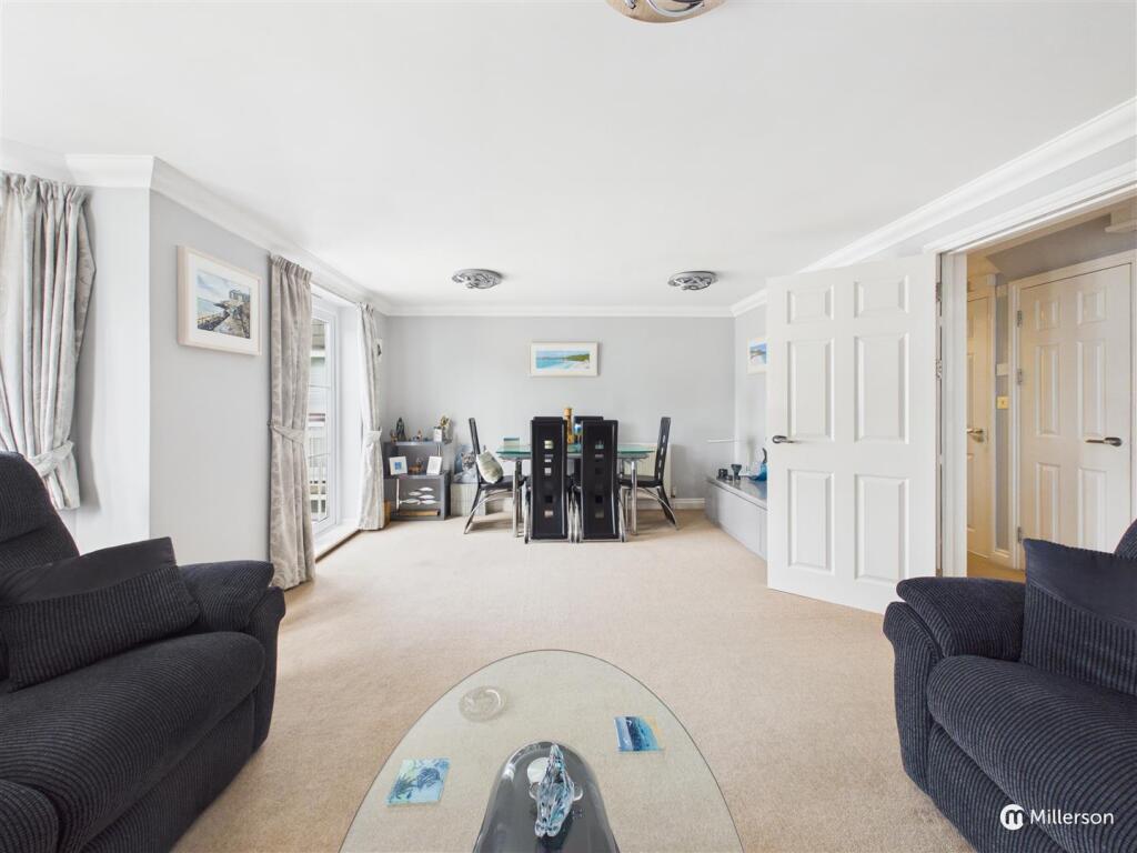 Apartment in St Ives, Carbis Bay - View 3