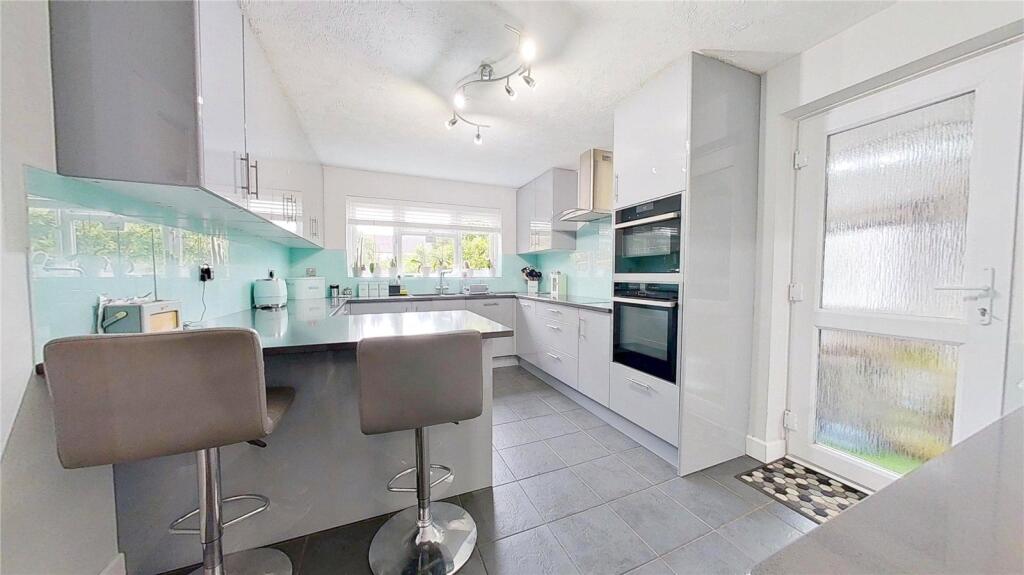 House in Brighton - View 2