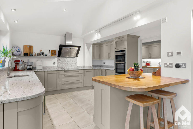Elmstone Hardwicke, Cheltenham, Gloucestershire, GL51 photo 4