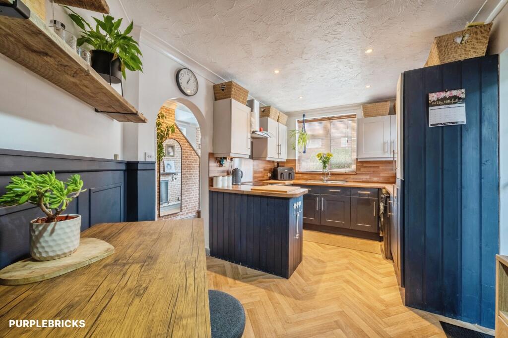 House in Hull - View 4