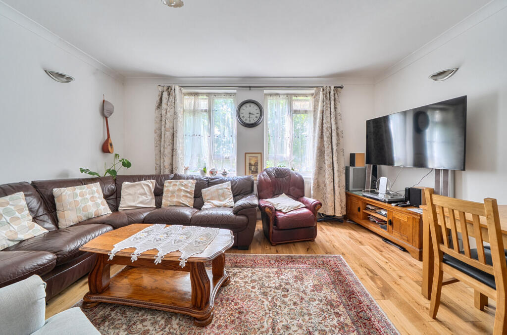 Main image of property: Alexandra Gardens, London, W4
