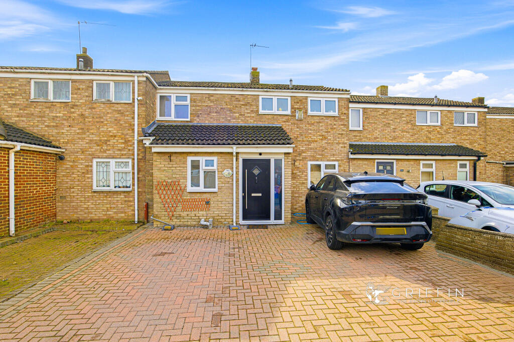 Main image of property: Lamb Close, Tilbury, RM18