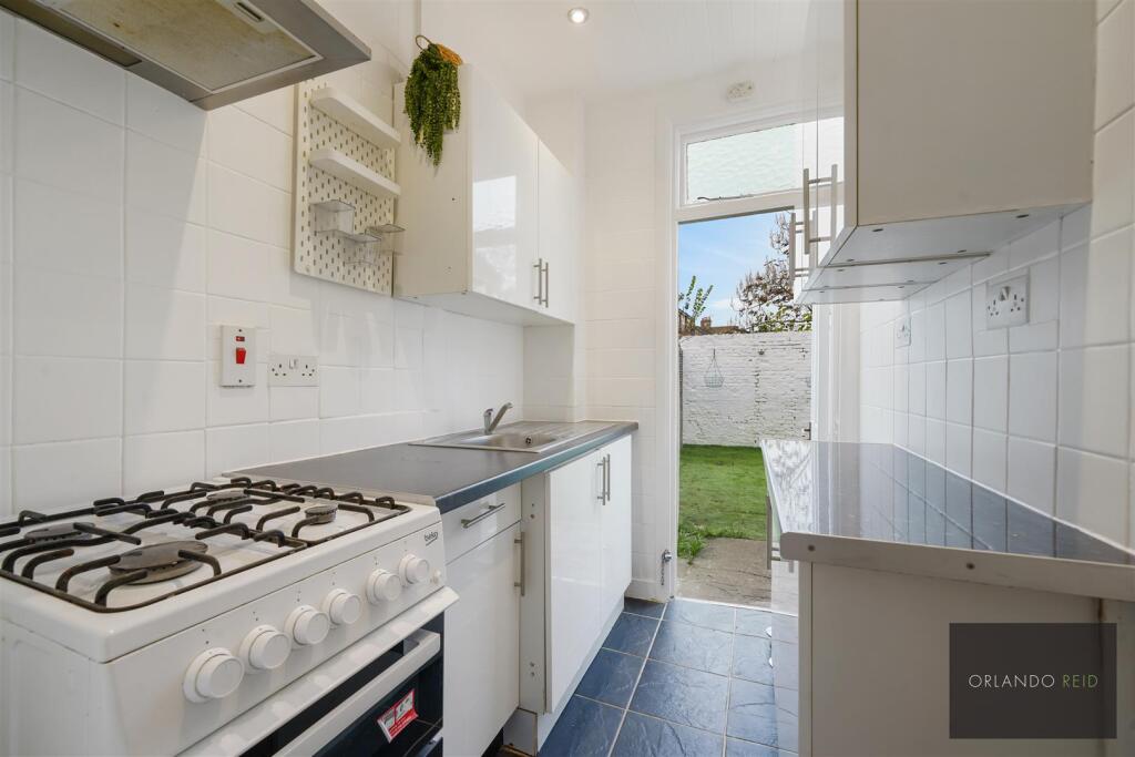House in London - View 4